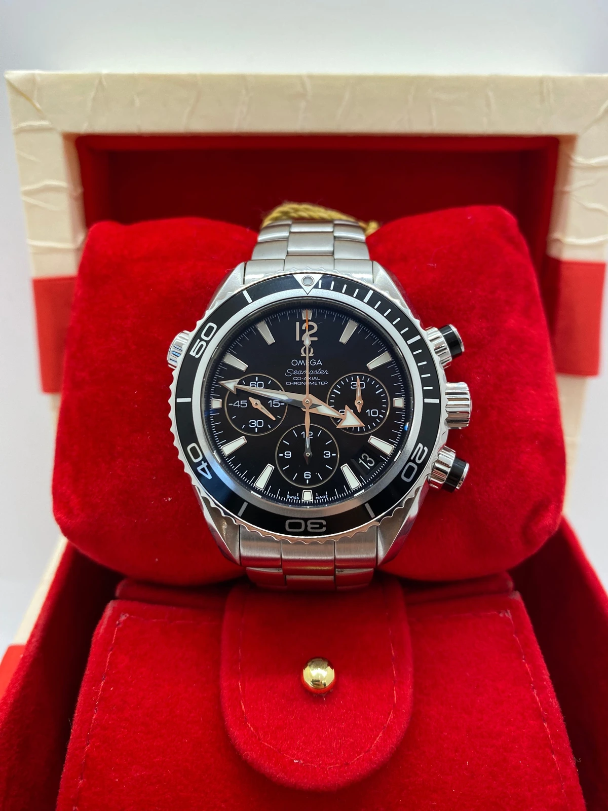 Omega Omega SeaMaster Planet Ocean Chronograph