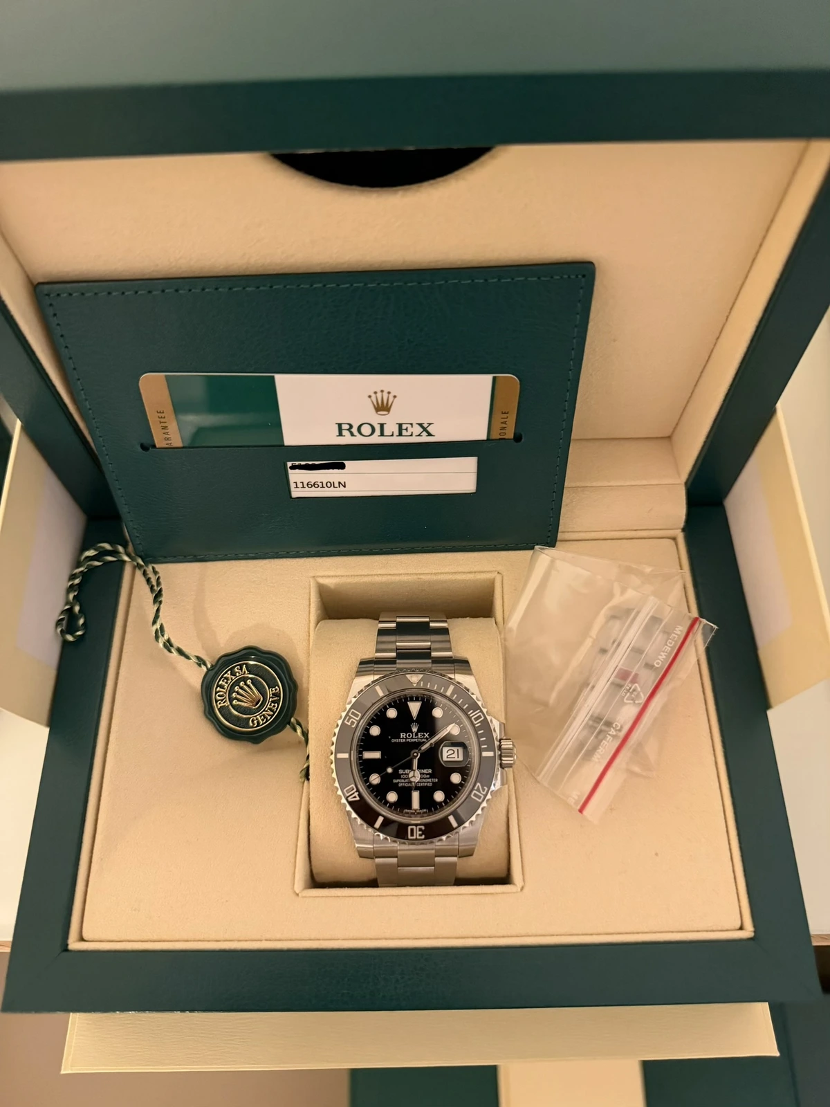 Rolex Submariner date 116610LN