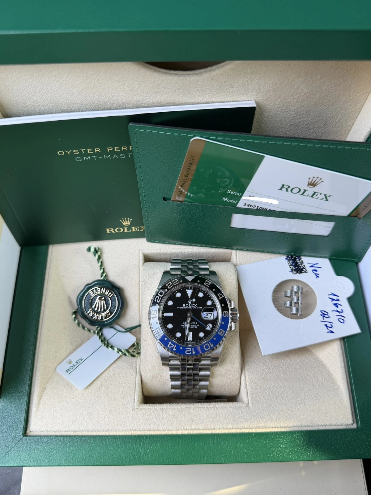 Rolex Gmt master II “ batgirl “ 126710BLNR