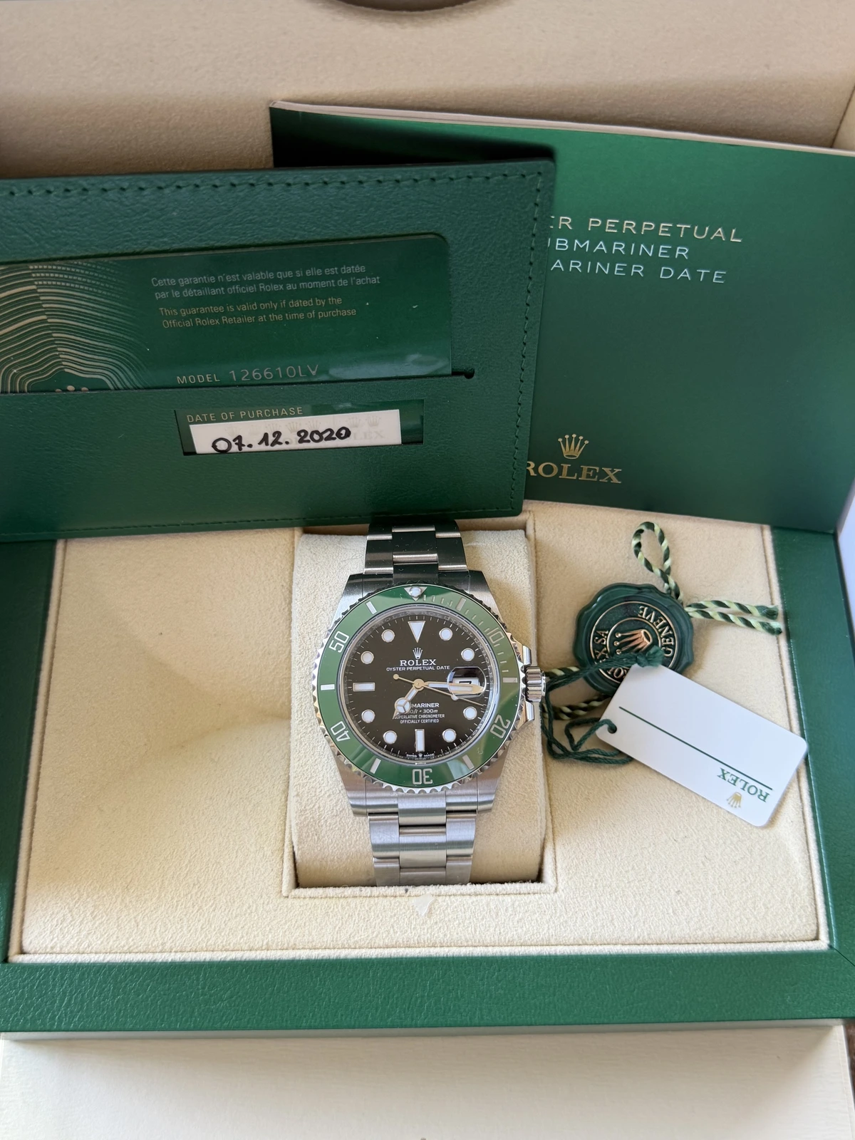 Rolex Submariner date Sturbucks 126610LV